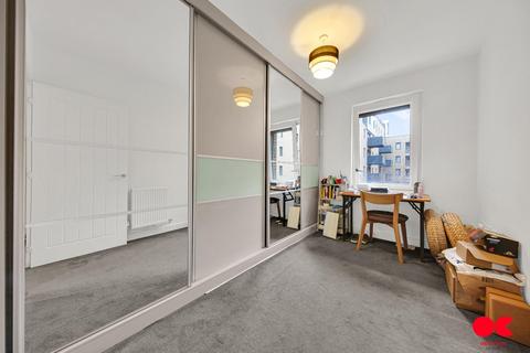 2 bedroom flat for sale, Hoffmans Road, Walthamstow E17