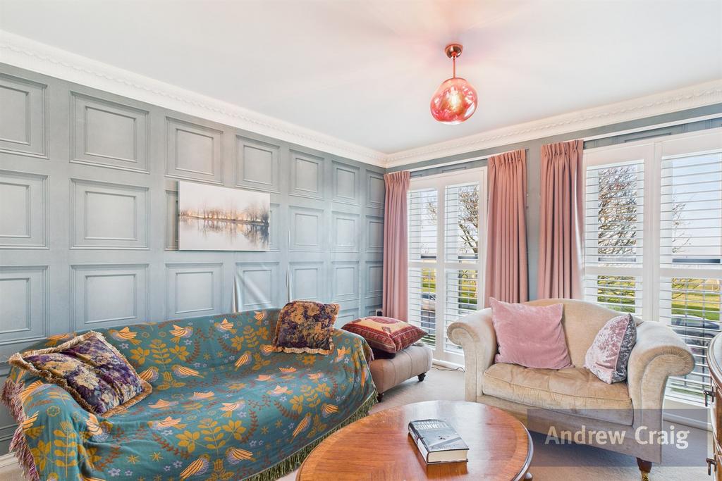 Lounge / Second Rece