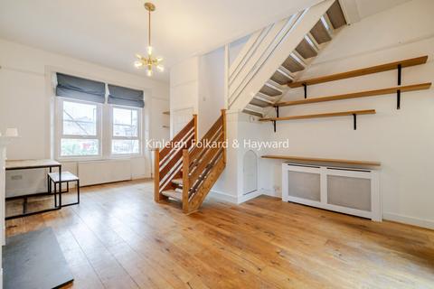 2 bedroom flat to rent, Kempshott Road, London, SW16