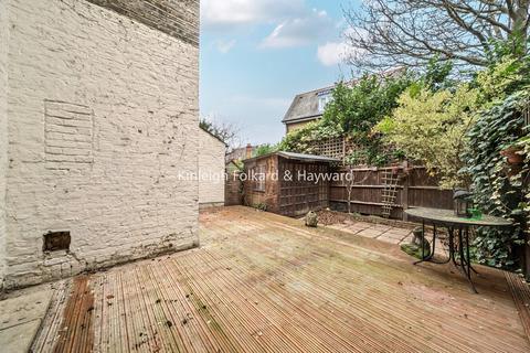 2 bedroom flat to rent, Kempshott Road, London, SW16