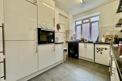 5 bedroom house share to rent, Adelaide Road, Swiss Cottage