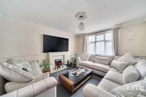 3 bedroom terraced house for sale, Woodward Road, Dagenham