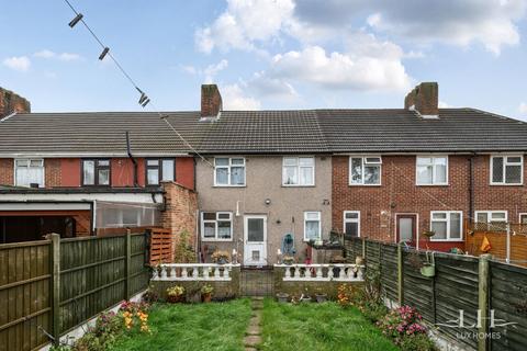3 bedroom terraced house for sale, Woodward Road, Dagenham