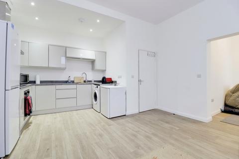 undefined, Fosse Road Central, Leicester, Leicestershire, LE3