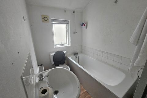 1 bedroom flat to rent, Durban Road, Grimsby DN32