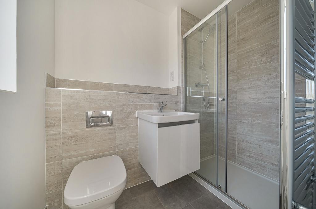 1388524 26 693983...