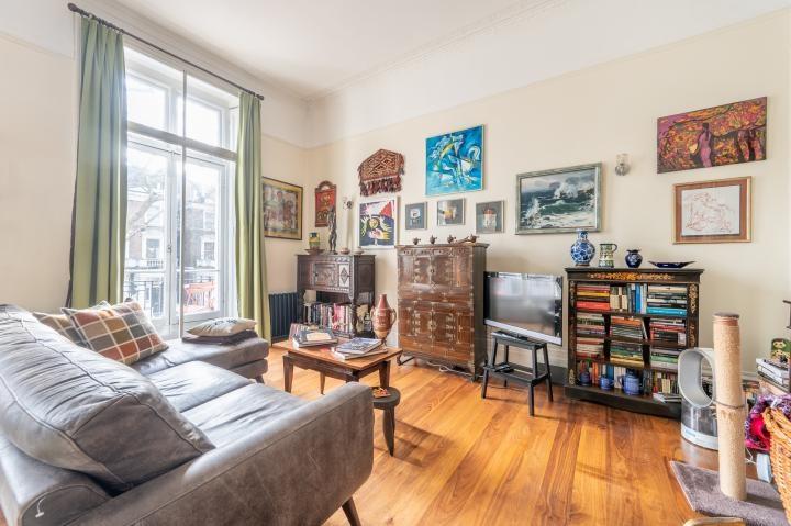 Nhgt0273124 large-5-09 jpg