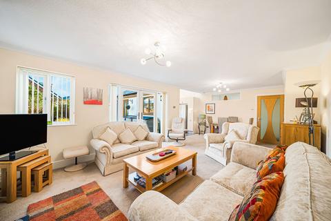 4 bedroom detached bungalow for sale, Granville Avenue, Preston PR4