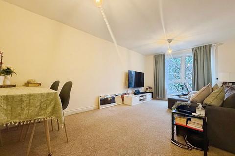 2 bedroom flat for sale, Hill Lane, Southampton SO15