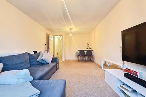 2 bedroom flat for sale, Hill Lane, Southampton SO15