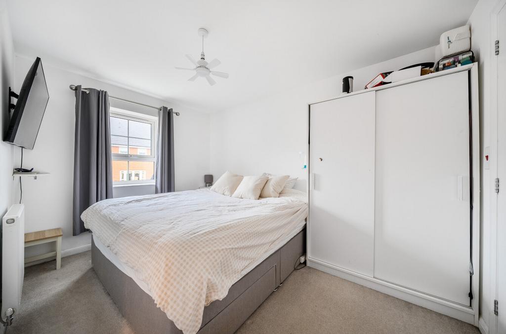 1387987-8-693bf9e...