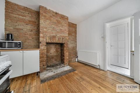 1 bedroom flat for sale, Chancelot Road, London