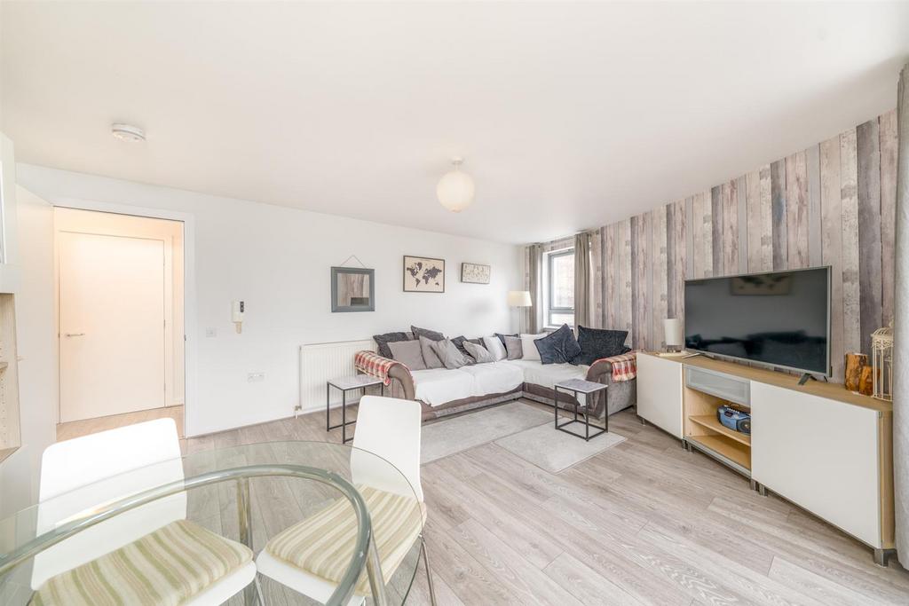 14 7 laidlaw court galashiels-05.jpg