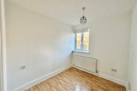 undefined, Buckingham Road, Borehamwood, WD6