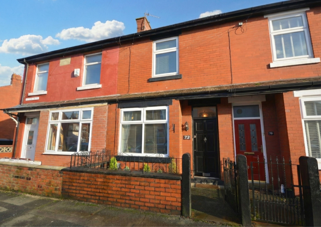 Milton Road, Prestwich, M25 1 PT
