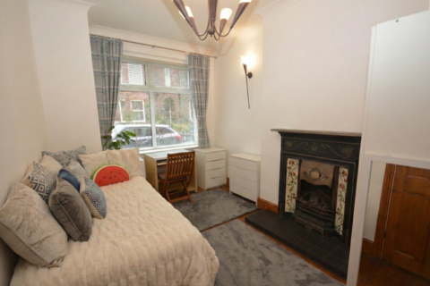 undefined, Milton Road, Prestwich, M25 1PT