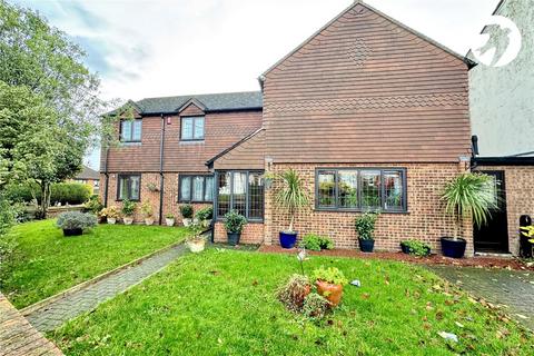 5 bedroom detached house for sale, Claremont Road, Hextable, Kent, BR8