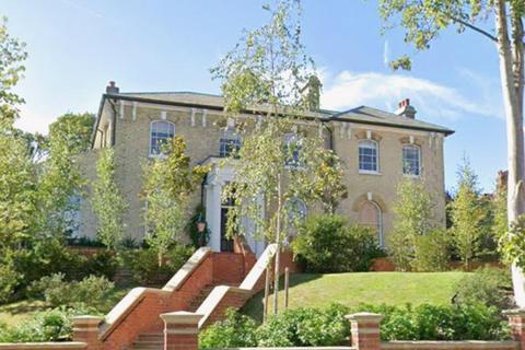 2 bedroom flat to rent, Archway Road, London, N6