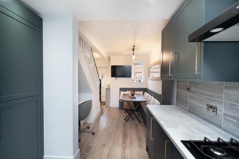 undefined, Manor Close, Leeds LS26
