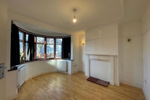 4 bedroom semi-detached house to rent, Kingshill Drive,  Harrow,  HA3
