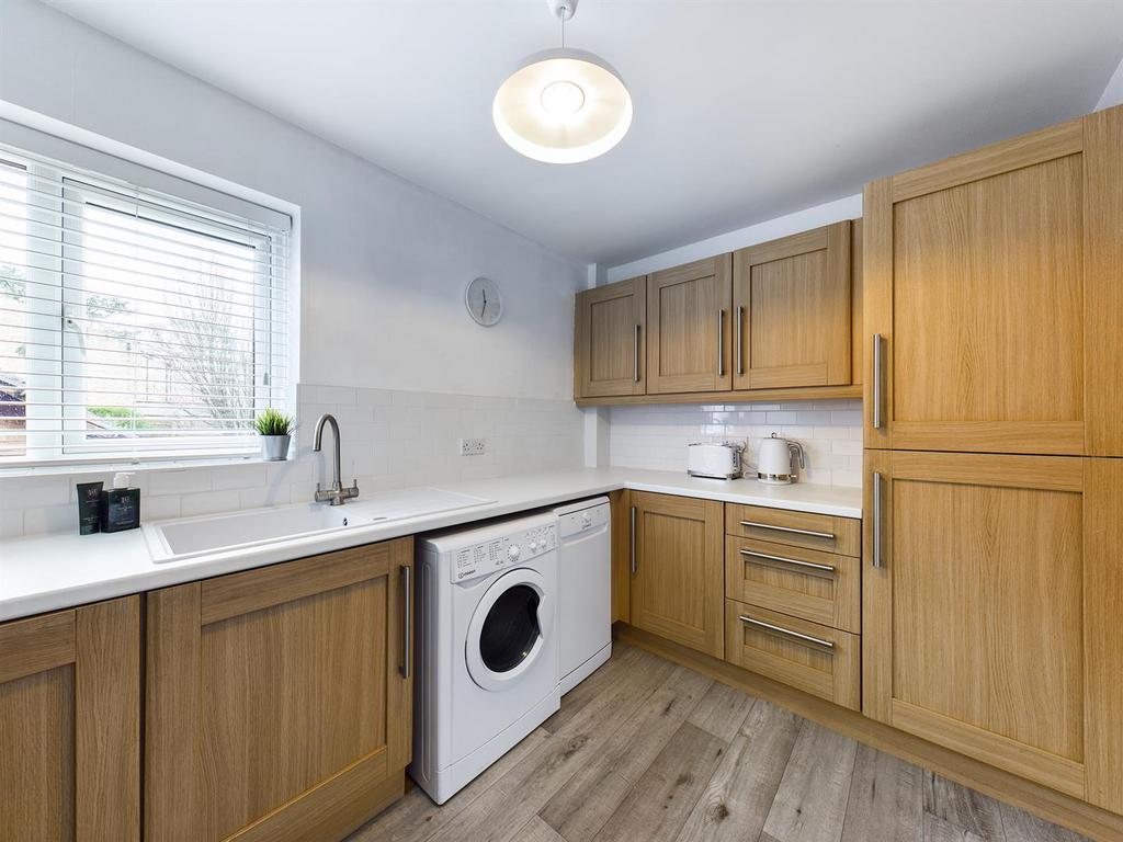 CAM00214 P1-PR0057-STILL06.jpg