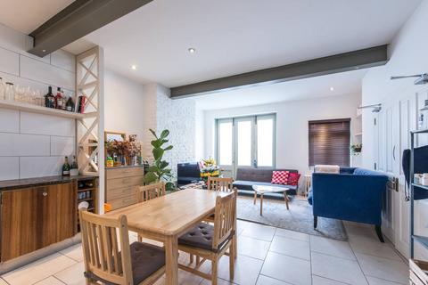 3 bedroom house for sale, Victoria Mews, Brondesbury, London, NW6