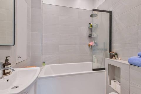 2 bedroom flat for sale, Caversham Road, Kentish Town, London, NW5