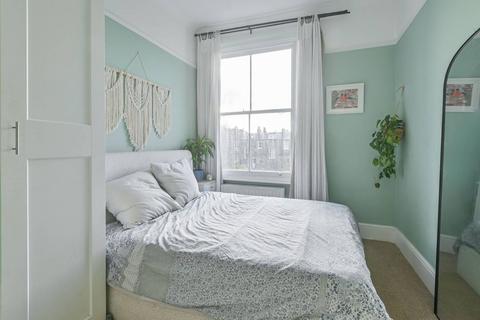 2 bedroom flat for sale, Caversham Road, Kentish Town, London, NW5