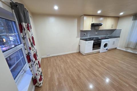undefined, High Street Sutton, SM1 1NR, London SM1