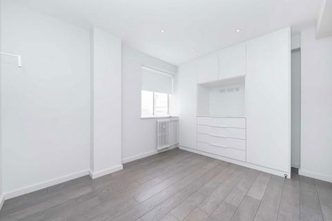 3 bedroom flat to rent, Wellington Road, London NW8