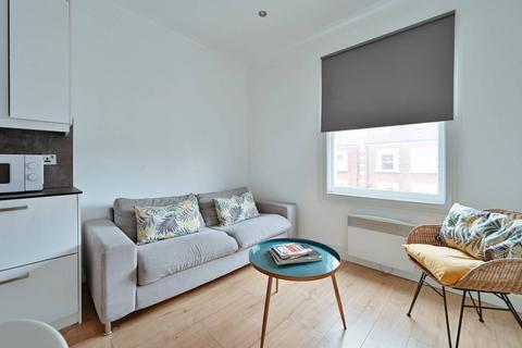 Salusbury Road, Queen's Park, London, NW6