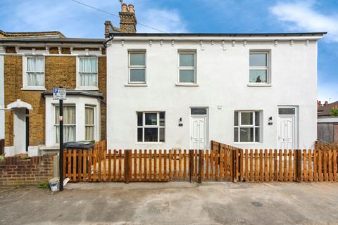 3 bedroom apartment for sale, Knowles Hill Crescent, London SE13