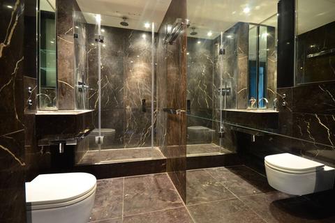 undefined, Pan Peninsula, Canary Wharf, London, E14