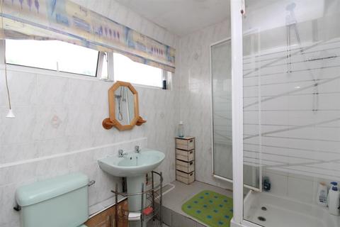 undefined, A Room in Bradwell Common Boulevard, Bradwell Common