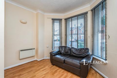 undefined, Suffolk Avenue, SO15