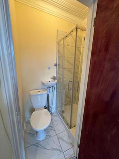 Studio to rent, 80 Endwell Road, Brockley, SE4