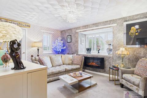 undefined, Kellie Grove, Stewartfield, East Kilbride G74