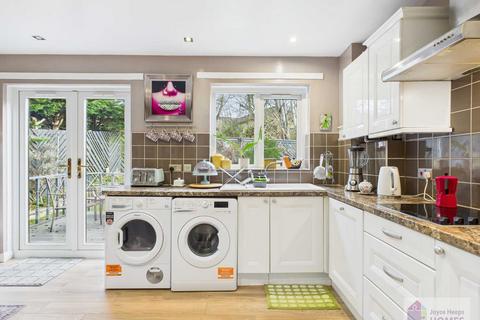 undefined, Kellie Grove, Stewartfield, East Kilbride G74