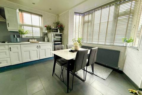 undefined, New Malden, London, KT3
