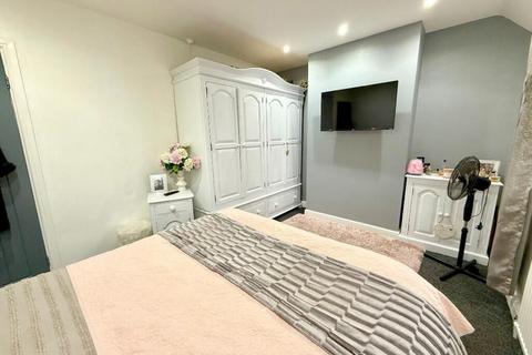 undefined, New Malden, London, KT3