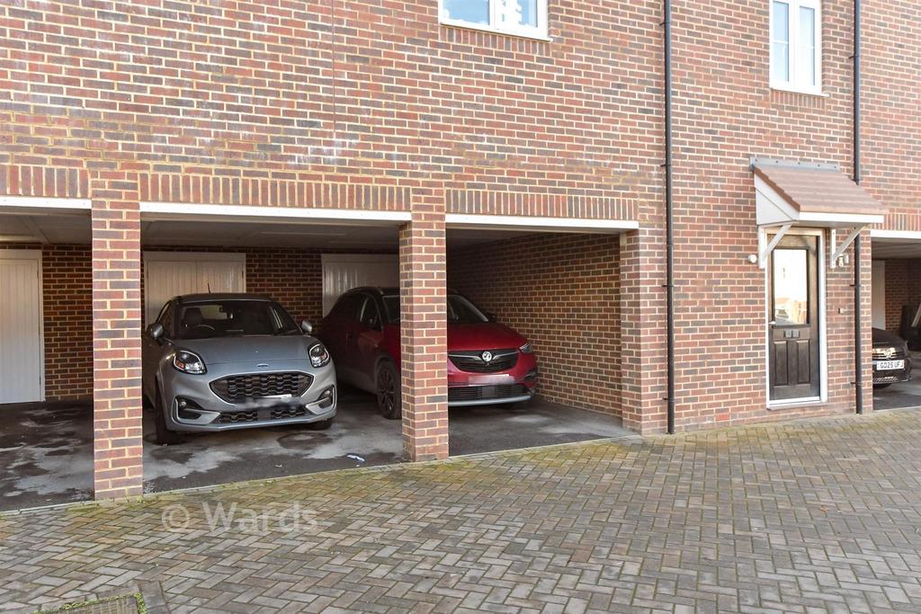 Car Port - Yes