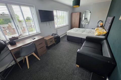 undefined, Chorley Road, Manchester, M27