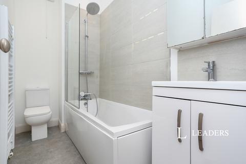 2 bedroom flat to rent, Tyrwhitt Road, SE4