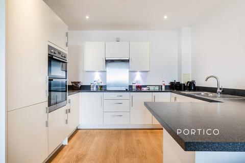 2 bedroom flat to rent, Station Approach, Hoe Street, London, E17