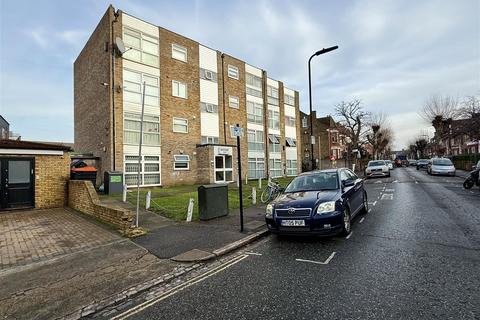 Northfield Road, London