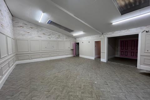 Workshop & retail space to rent - Dunmow
