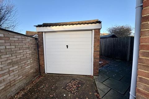 undefined, Fairisle Close, Hailsham