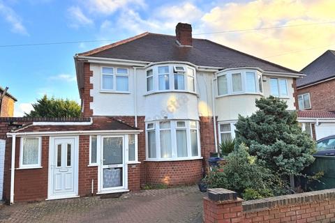 3 bedroom semi-detached house to rent, Westridge Road, Billesley, B13
