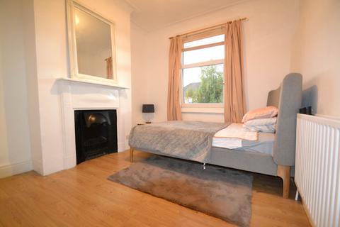 undefined, Drayton Bridge Road, London