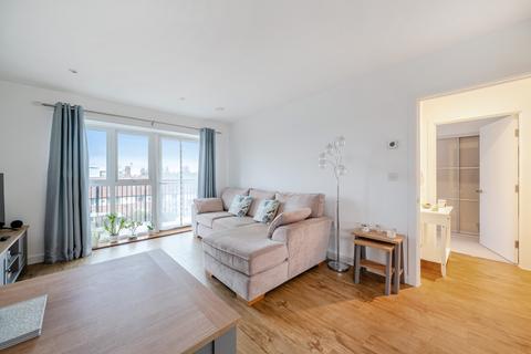 1 bedroom apartment for sale, Palmer Court, 5 Pitcher Lane, Ashford, TW15